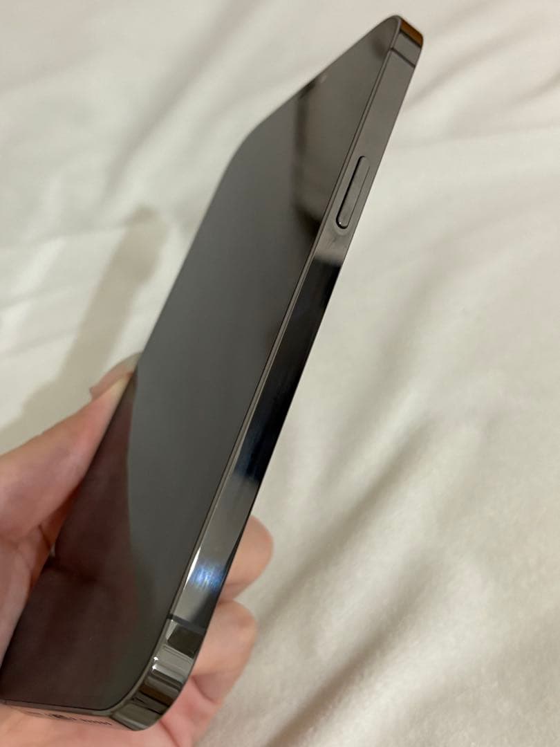 iPhone 12ProMax グラファイト 256GB 本体 （カメラ割れ）