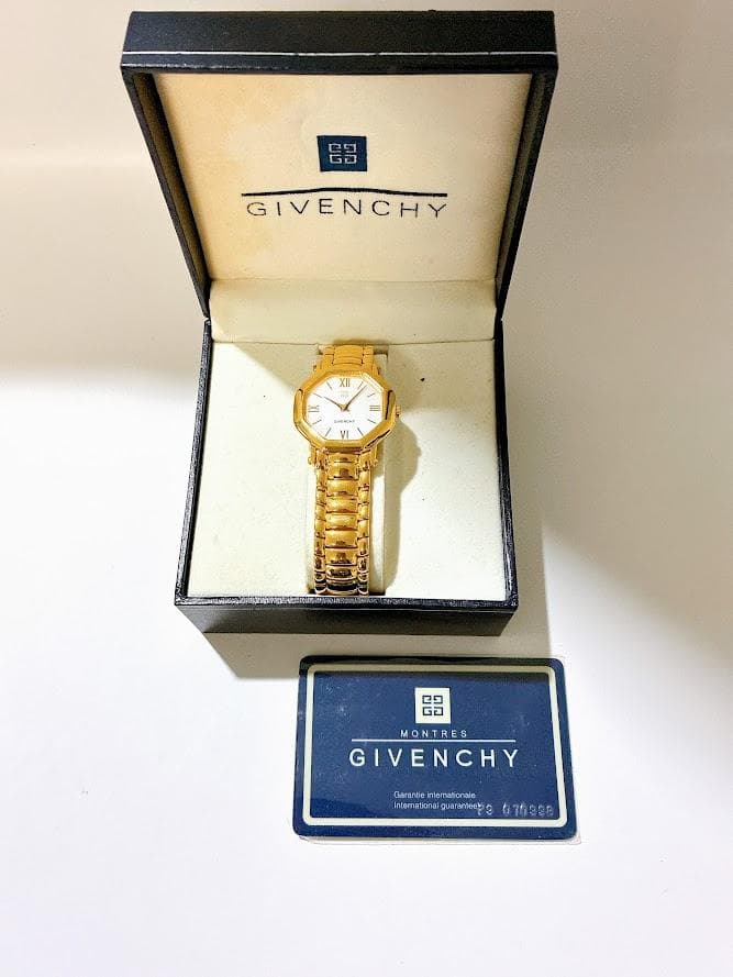 GIVENCHY ジバンシィ レディース腕時計 ゴールド クォーツ 箱・保証書