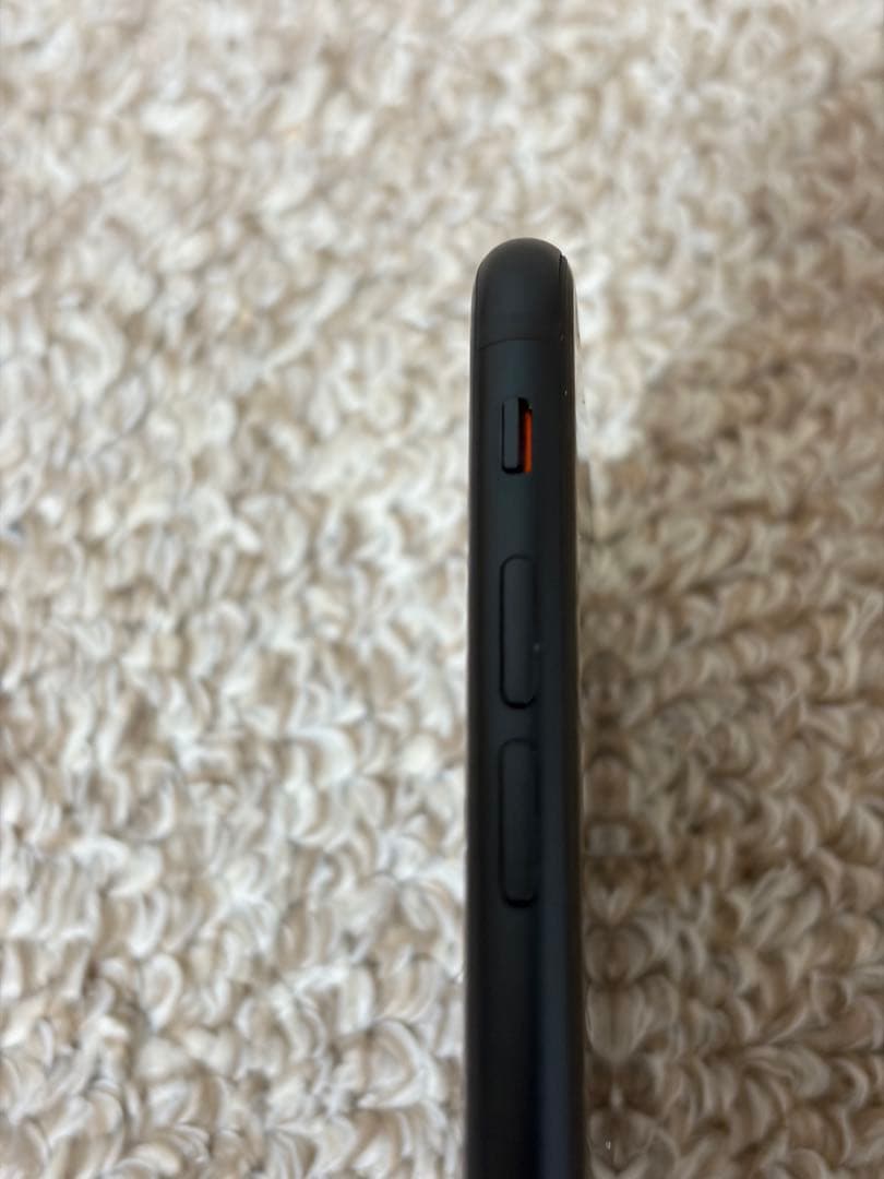 iPhoneSE第3世代　256GB