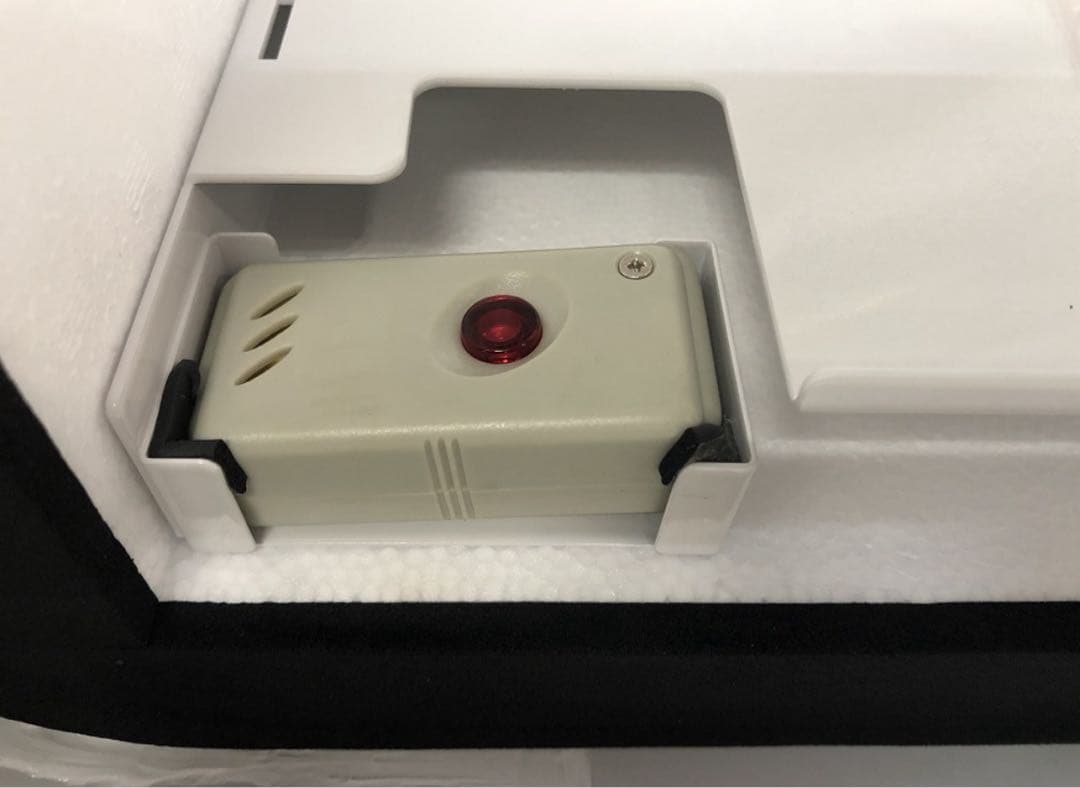 ★未使用★飯田電子設計 AED収納ボックス 耐低温日射屋外型 AED310K