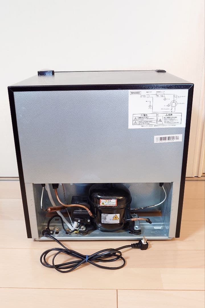 (株)アイリス2023年製 1ドアミニ冷蔵庫 PRC-B051D-M木目調