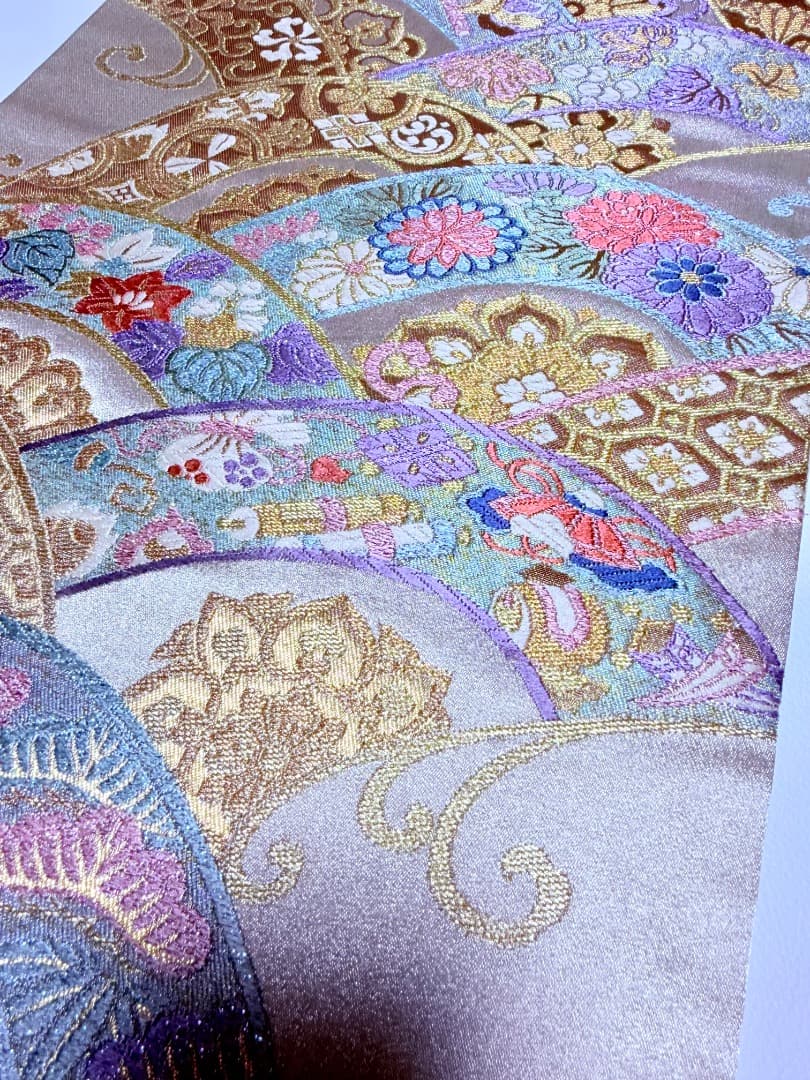 高級 袋帯 正絹 六通柄 宝尽くし シャンパンゴールド 扇文 訪問着 色無地