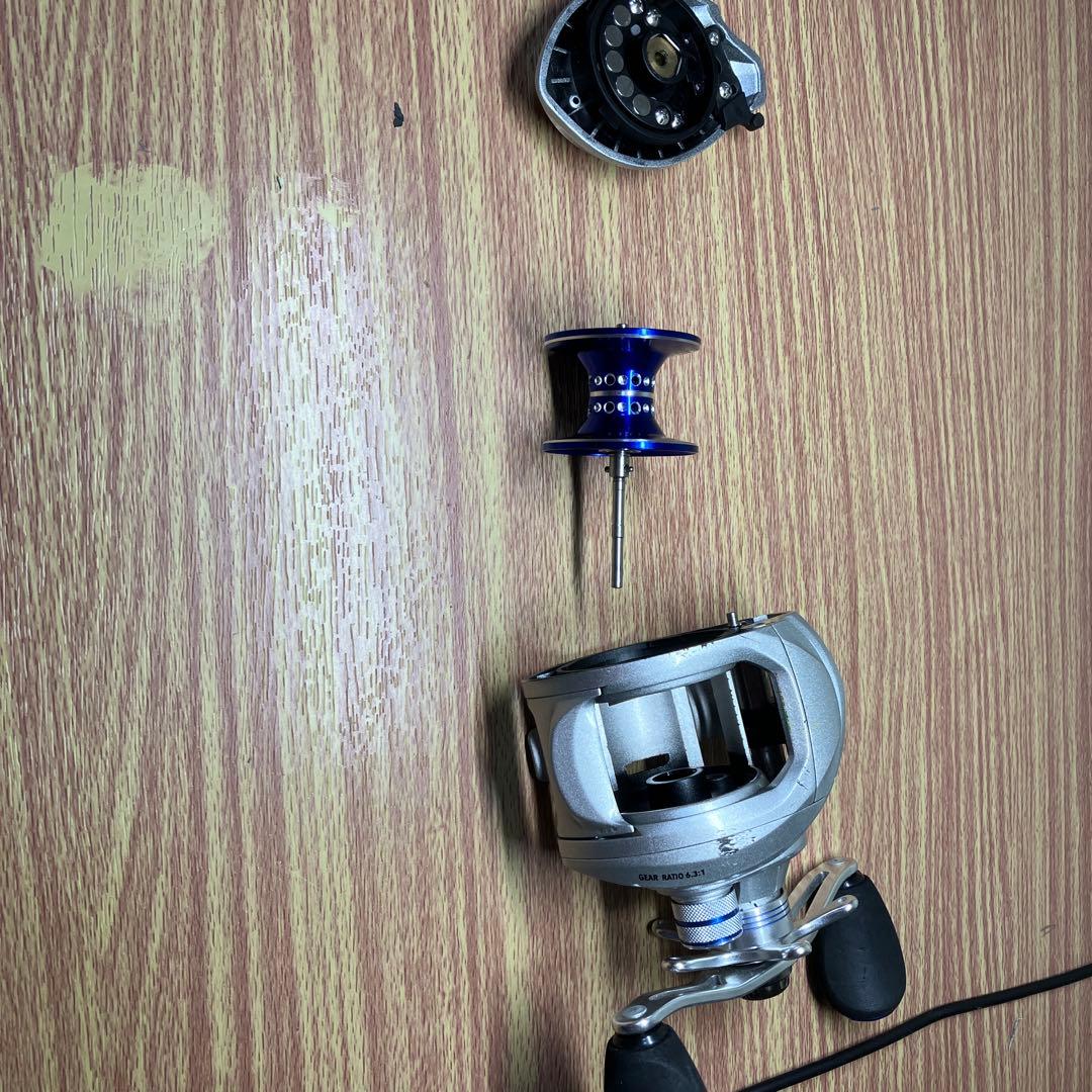 バスロッドだがショアジギングとかシーバスでも全然使える