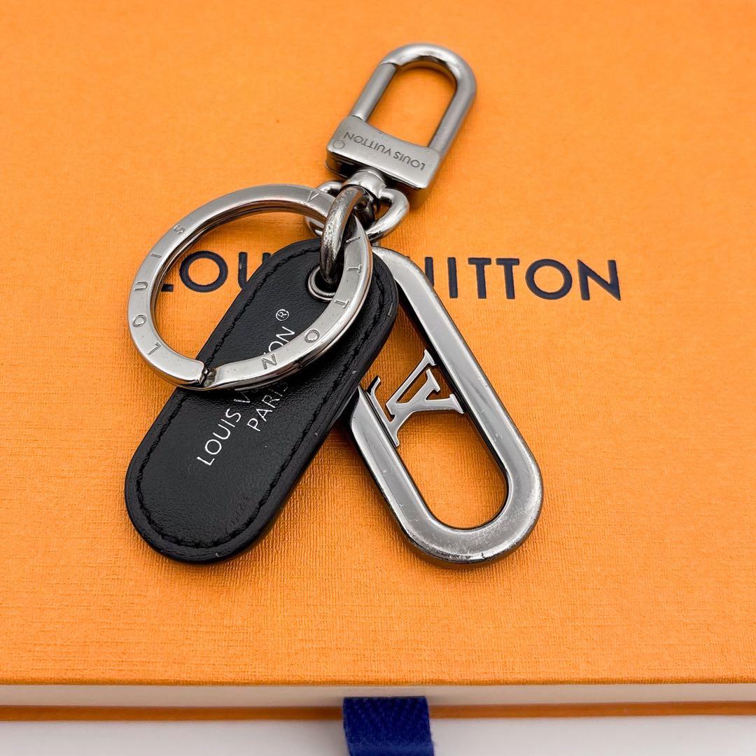 ikuto20090528 ルイヴィトン キーホルダー LVシグネチャー