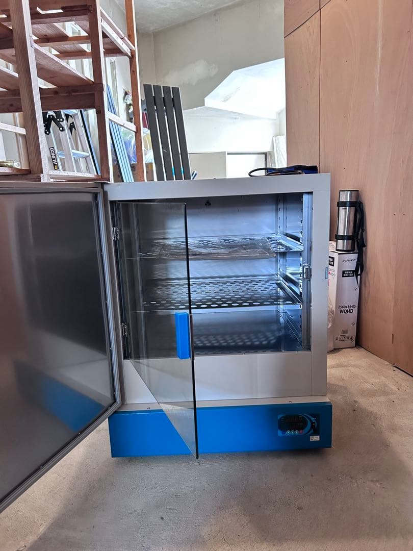 値下げしましたインキューベーター