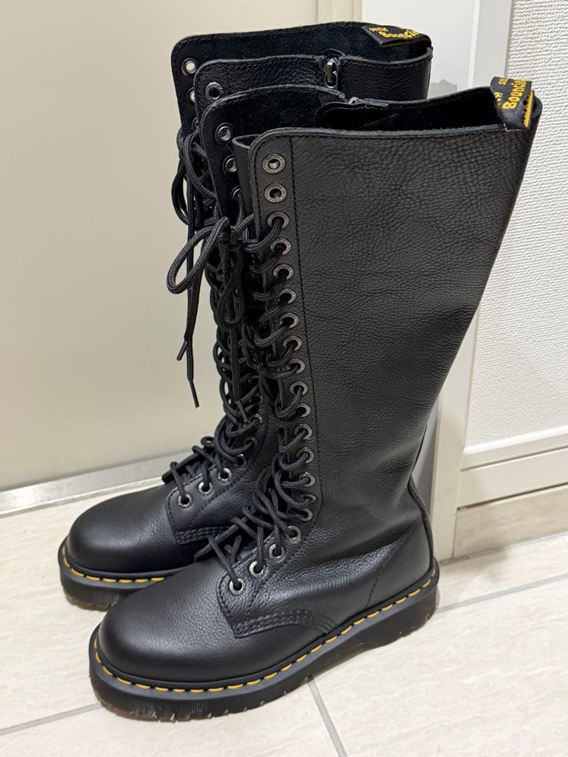 ドクターマーチン ブーツ レディース 20 ホール　1B60 BEX 39