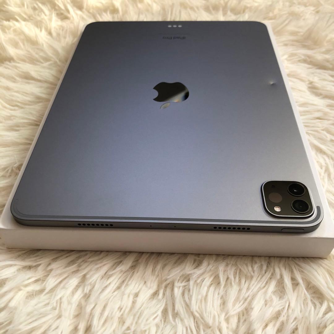 【完動品】iPad Pro 11 第4世代 256GB 【すぐ発送】