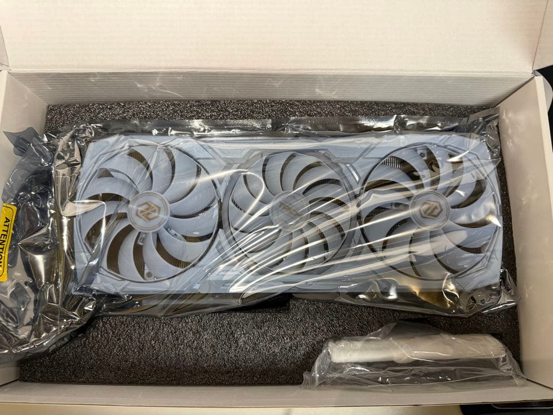 Radeon RX 7900 XTX Taichi White 24GB 美品