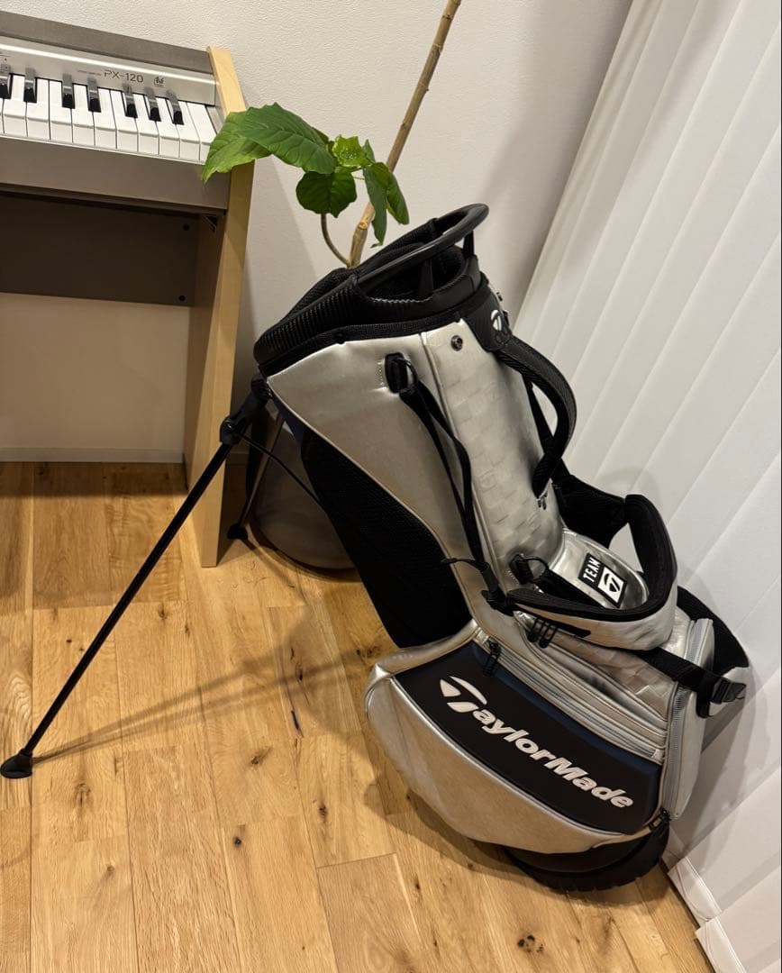 TaylorMade Q I10 キャディバッグ シルバー/ネイビー新品フード付