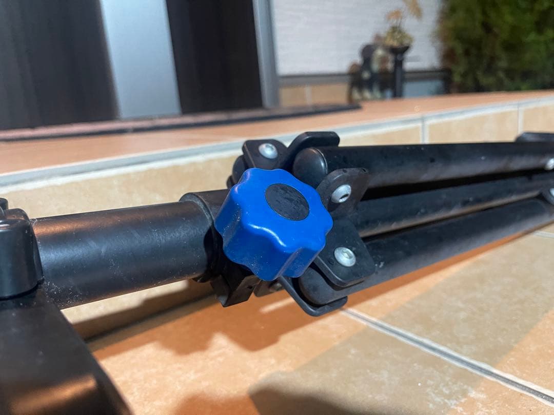 アルミ製三脚 最大荷重30kg