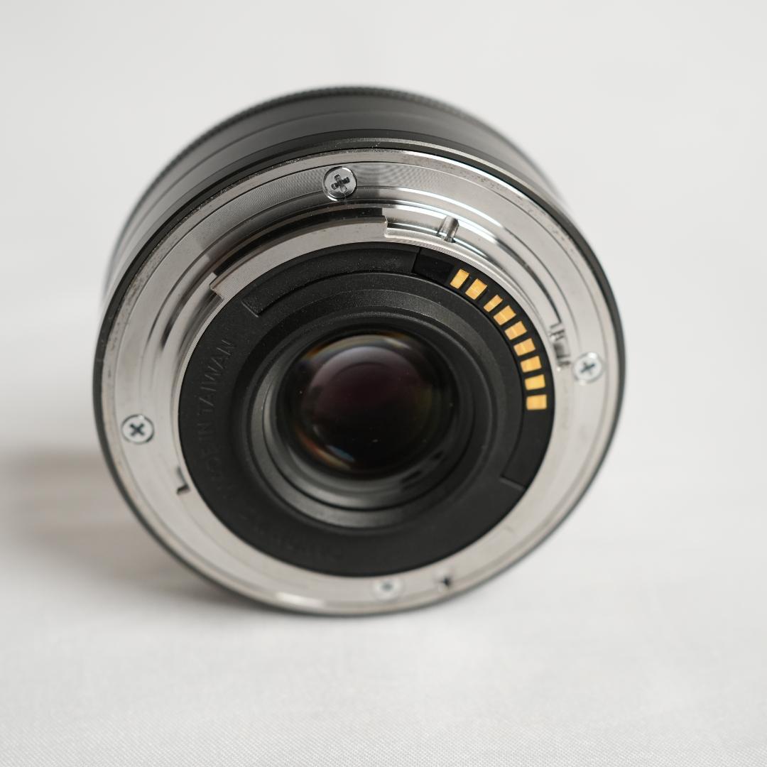 【箱付きセット特価】Canon ミラーレス一眼カメラ EOS M レンズキット