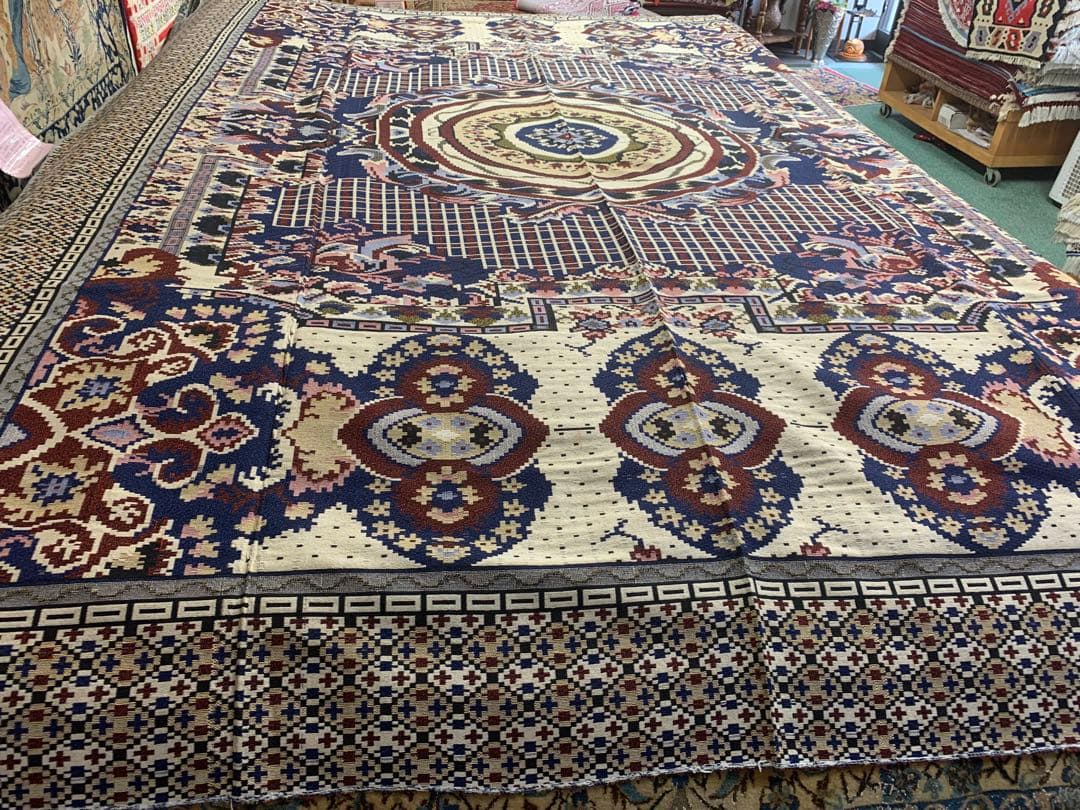 ラグシート/サイズ：220x295cm。 Queen1.