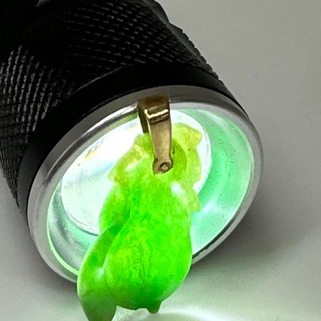 K18刻印　本翡翠　ネックレストップ　タサチ　東さ7-0420☆2F