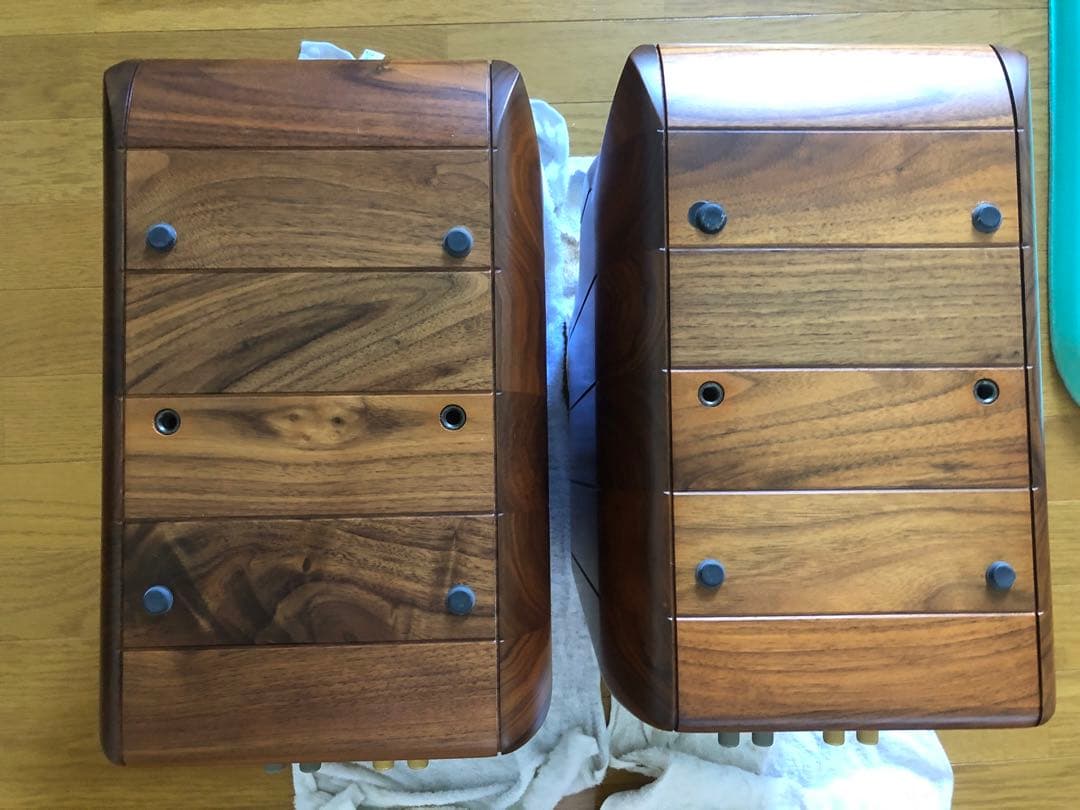 1台の出品です。Sonus faber ELECTA AMATOR II