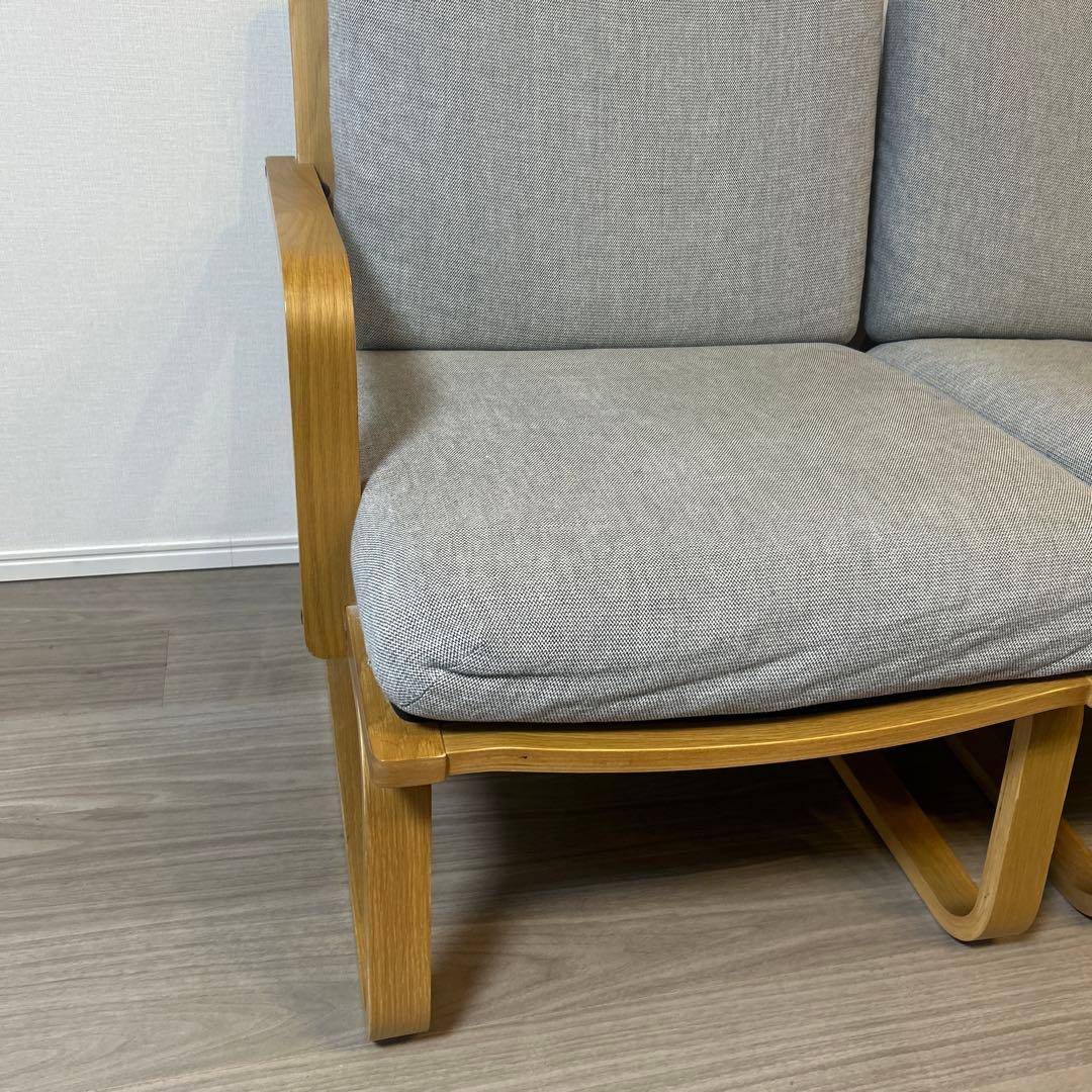 グレーのモダンダイニングチェア