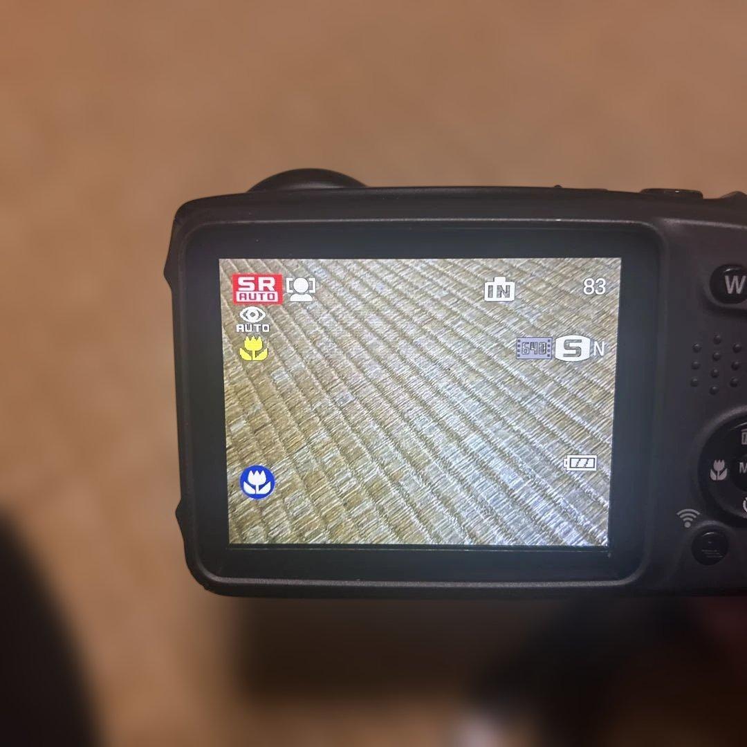 富士ファイル　finepix xp90 wifi イエロー