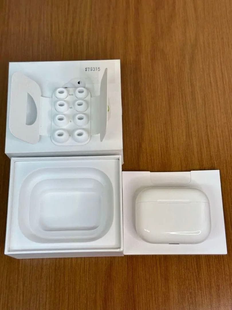 【ほぼ未使用】AirPods Pro 3 MFHP4J/A F33CY