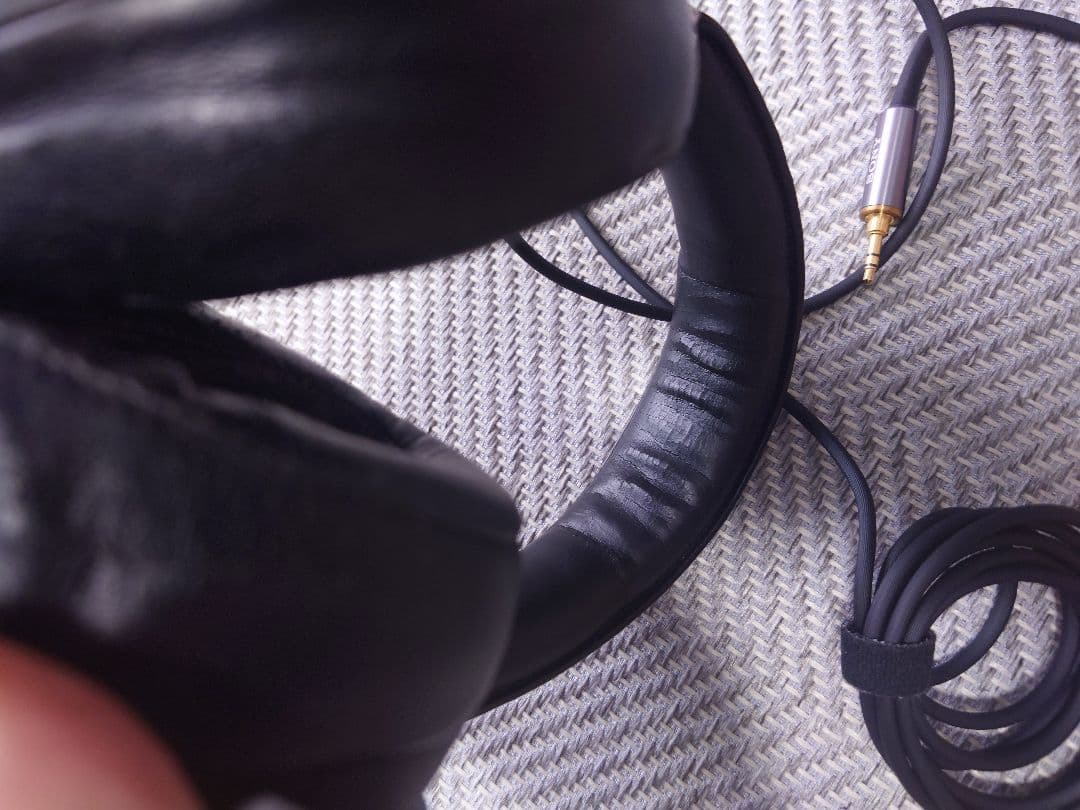 ソニー　MDR-Z7　有線ヘッドホン