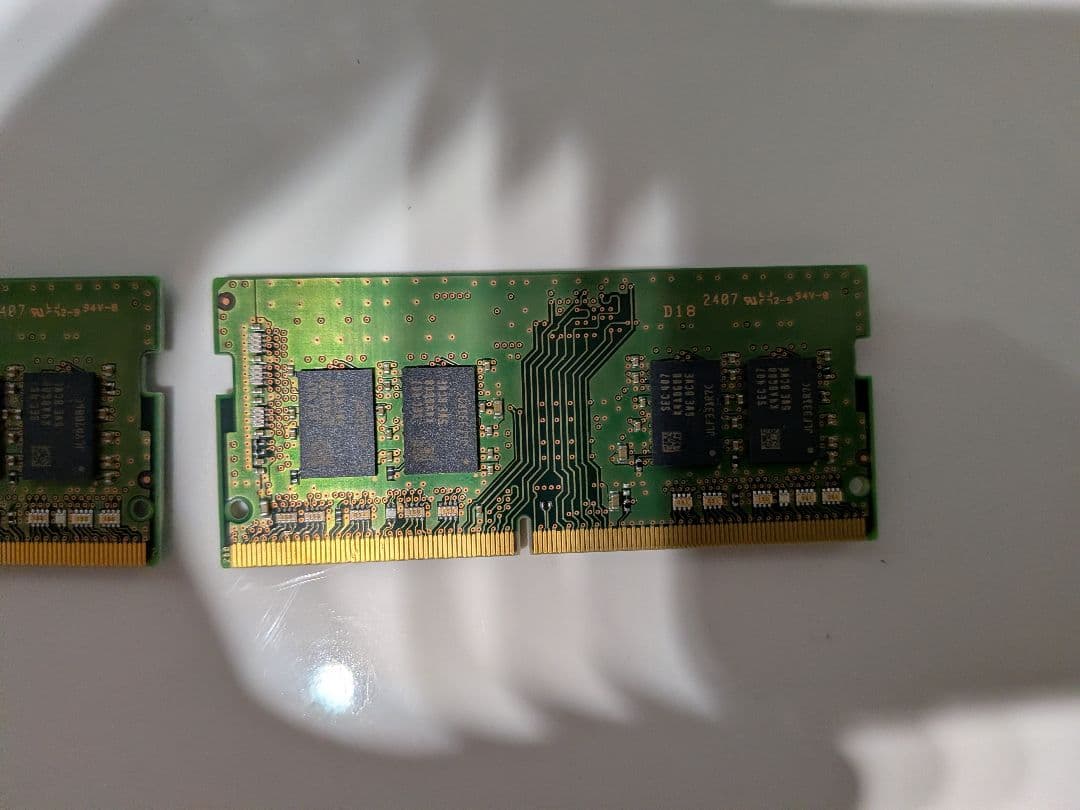 Samsung 8GB DDR4メモリ　3200AA 2枚