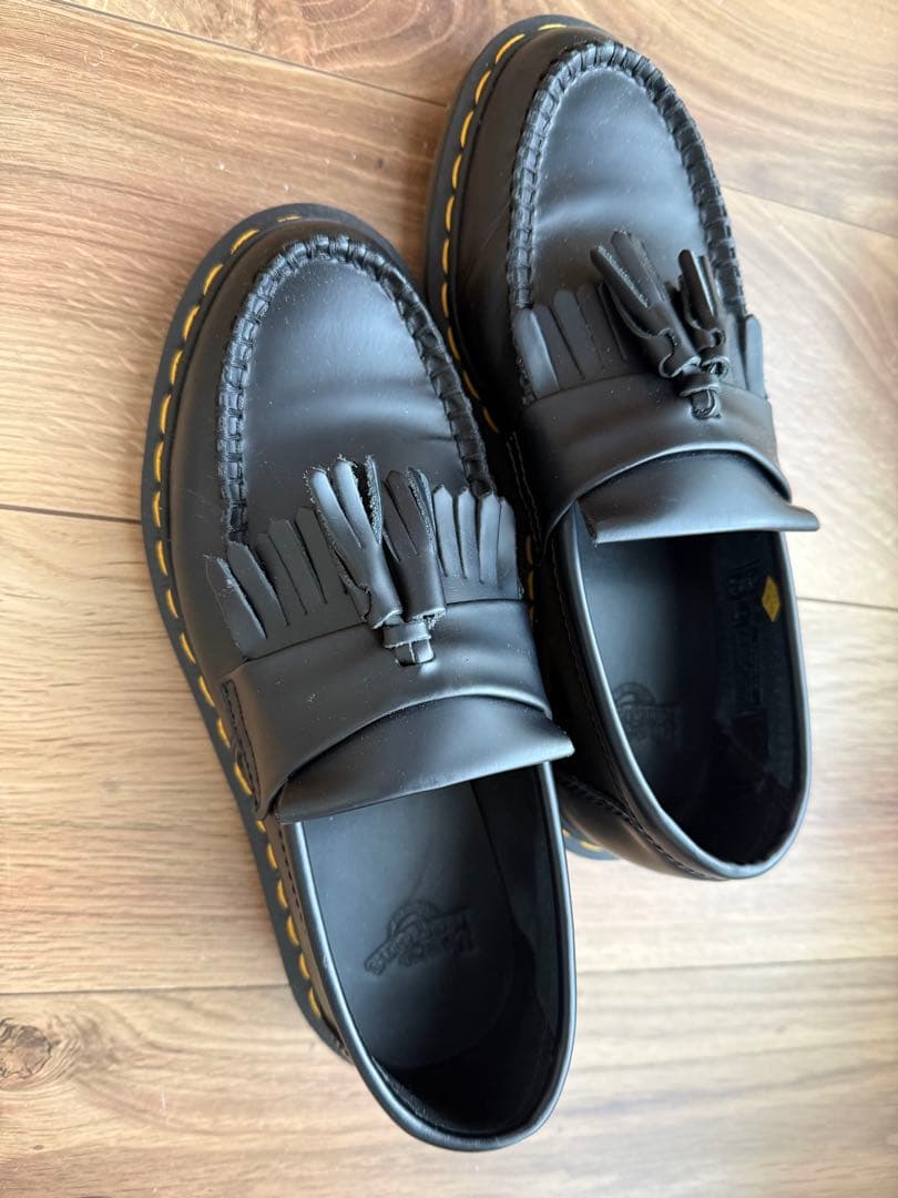 ほぼ新品未使用ドクターマーチン タッセルローファーUK5