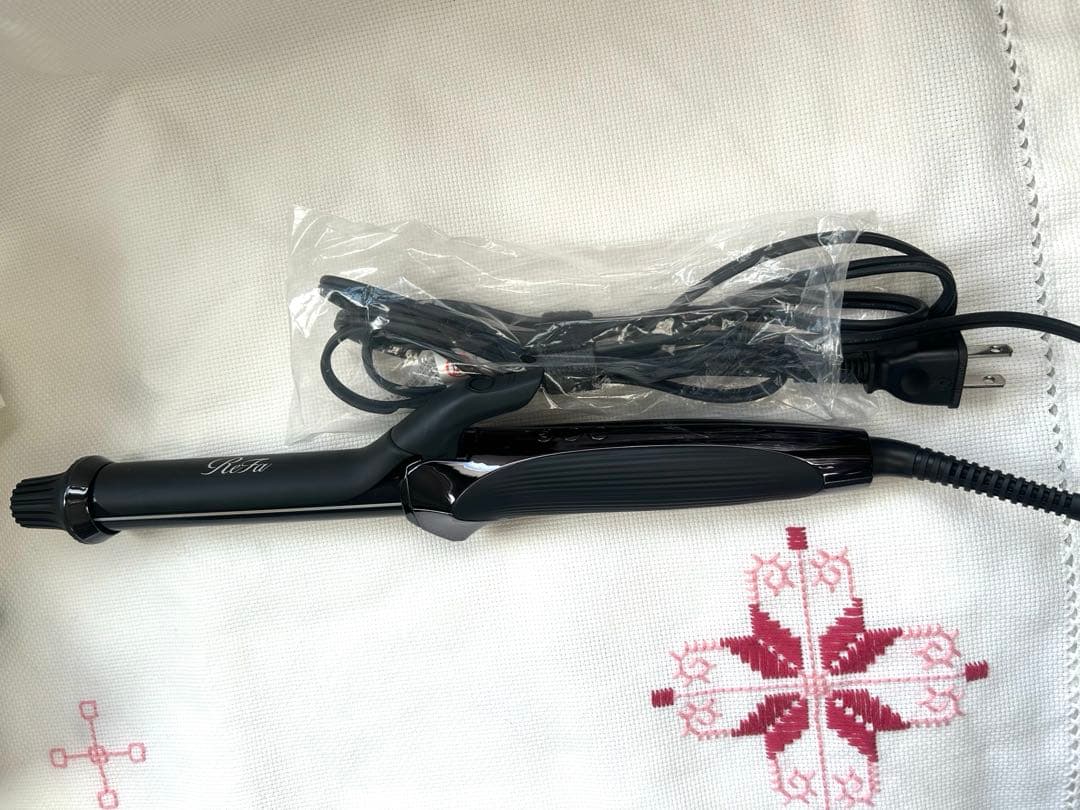 【超美品】Refa リファ ビューテック カール プロ　ブラック26