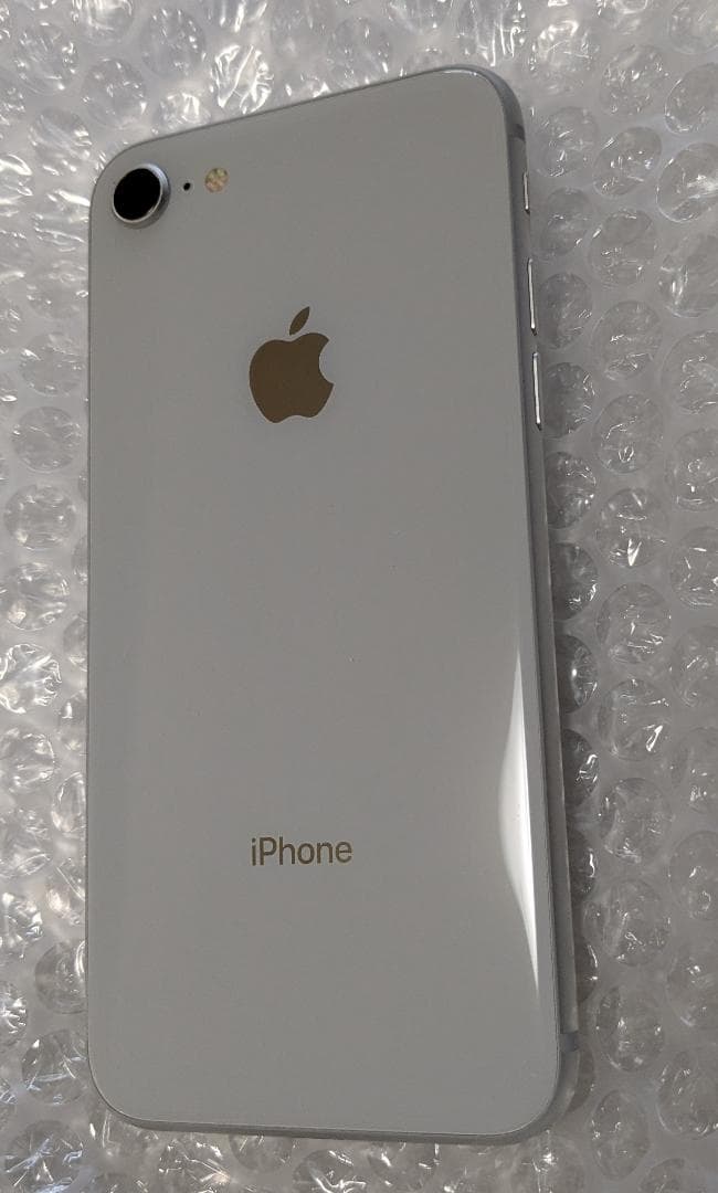 Apple iPhone8 64GB シルバー docomo SIMフリー 美品