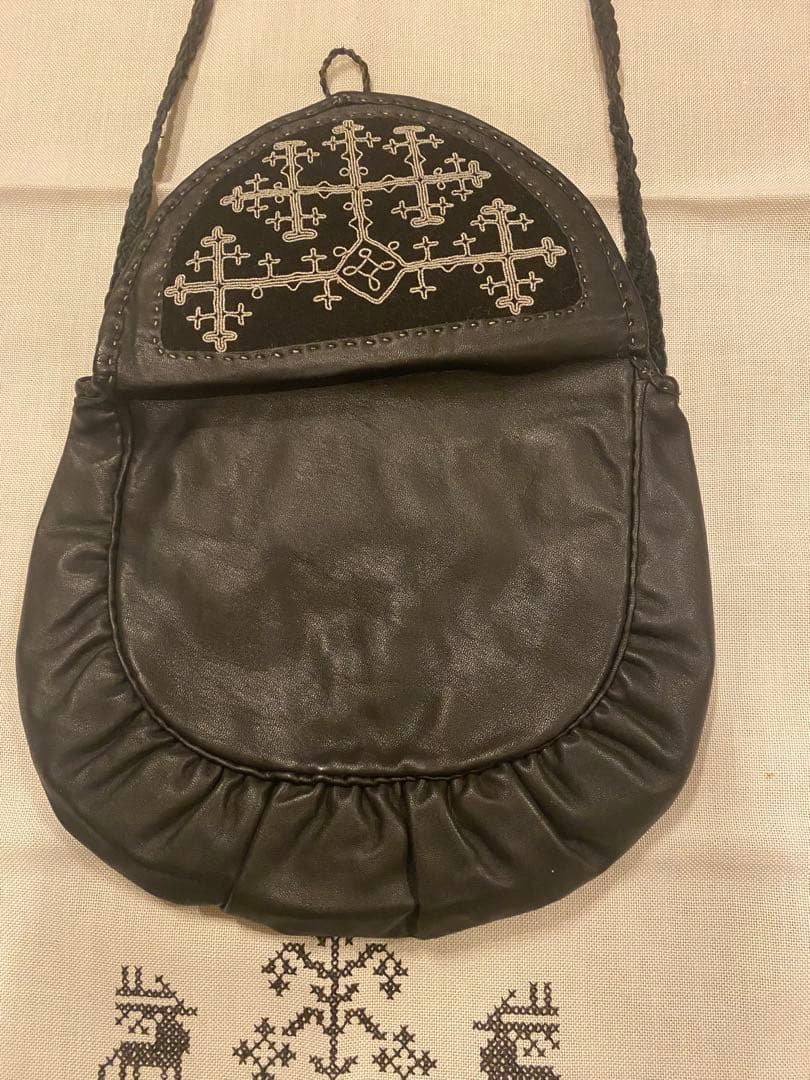 北欧ヴィンテージ　スウェーデン　サーミ族　バック