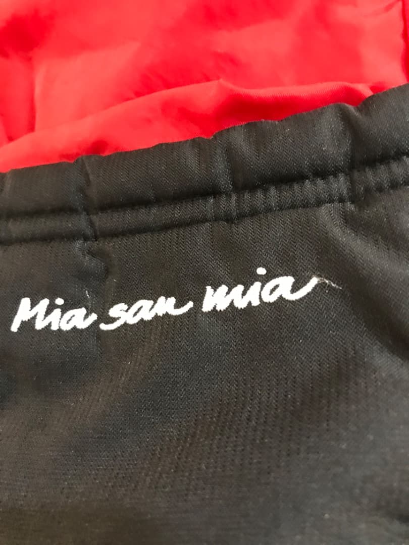 adidas　FC BAYERN MUNCHEN　ジャケット