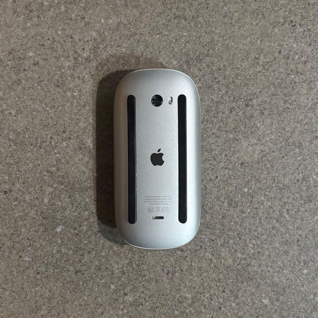 Apple iMac／4K対応・シルバー／キーボード・マウス付き