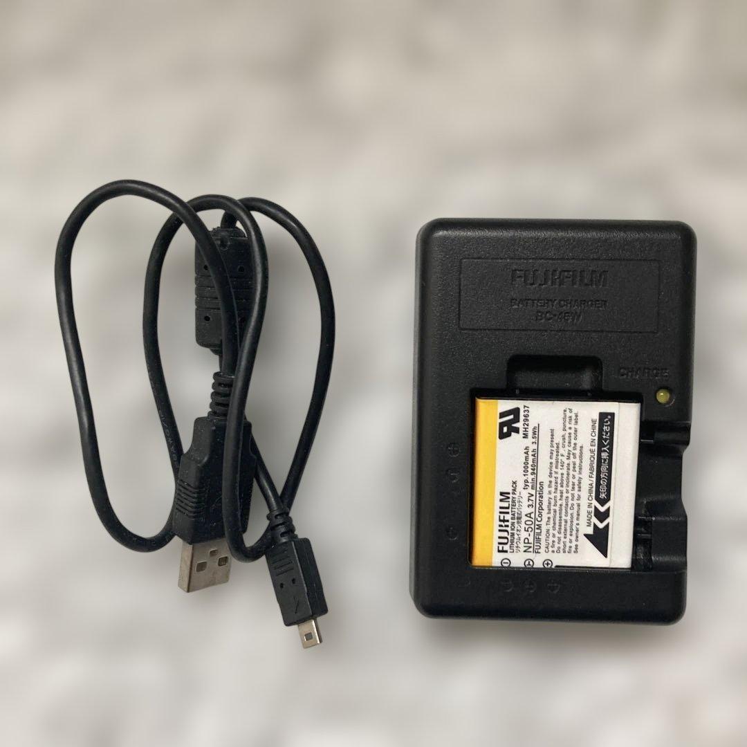 美品　FUJIFILM FinePix F770EXR コンパクトデジタルカメラ