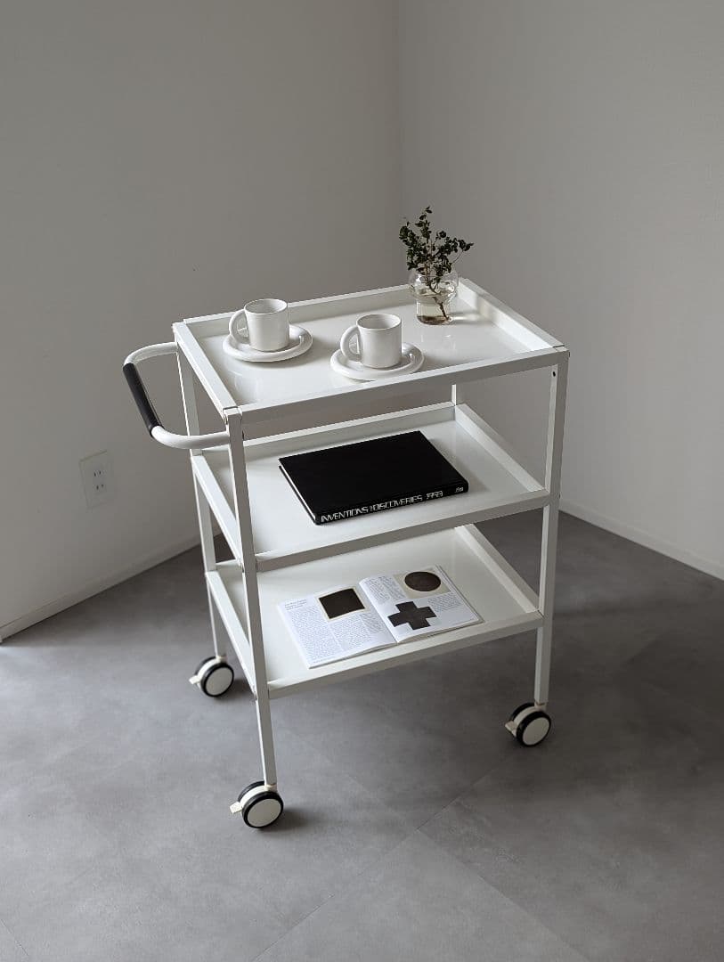 USED/スチール ワゴンラック メディカルワゴン モダン サロンワゴン