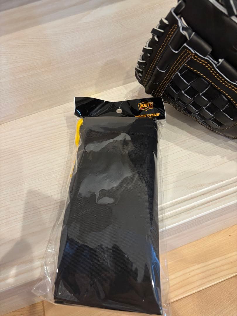 ZETT　プロステイタス　軟式　セカンド•ショート用　源田モデル　ブラック系