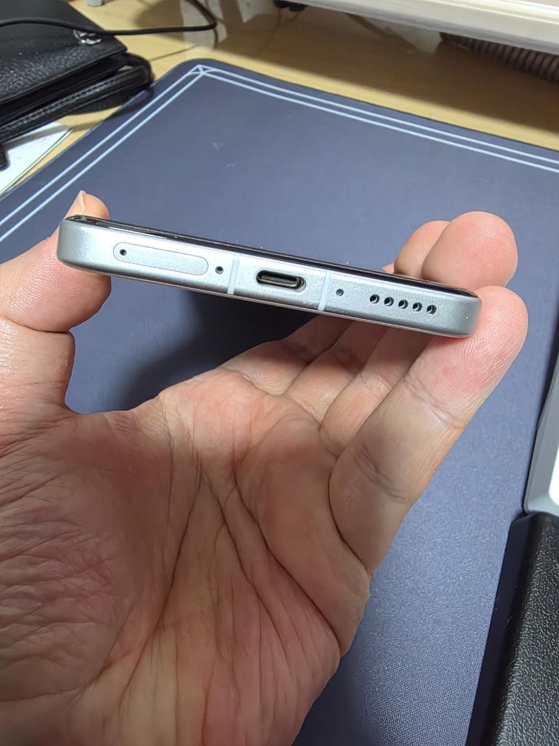 vivo X200 Ultra 16/1024gb ホワイトおまけ付き