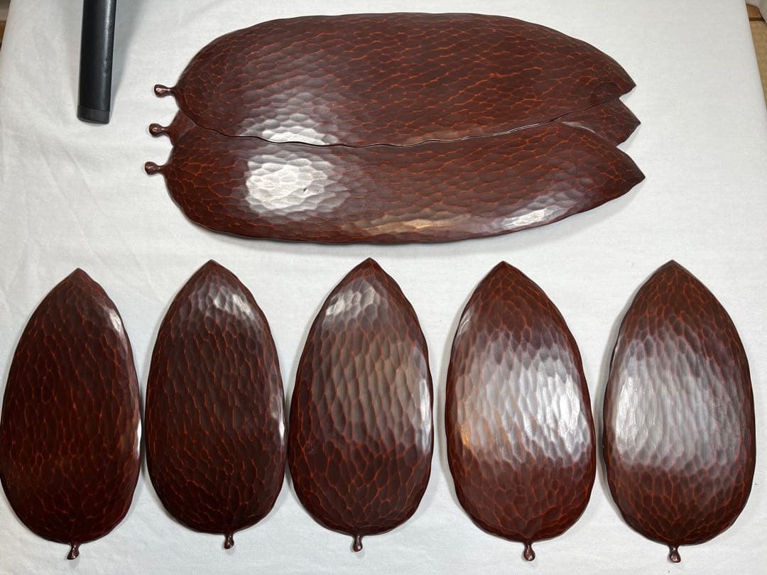 鎌倉彫、葉蘭の銘々皿と菓子おき