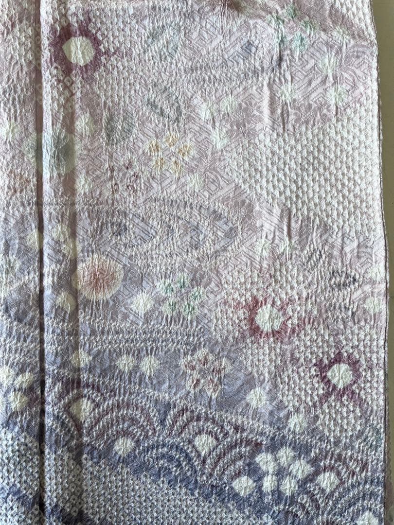 章　藤娘きぬたや◆幻想的な流水文様の訪問着◆総絞り