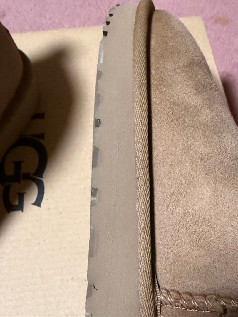 ムートンブーツ　アグ クラシックウルトラミニ23.0cm