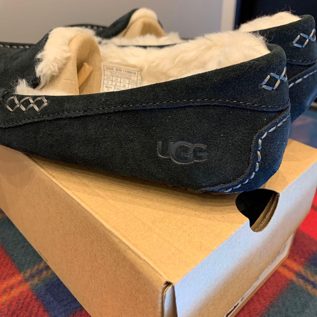 【新品未使用】UGG/モカシン/ブラック/24cm