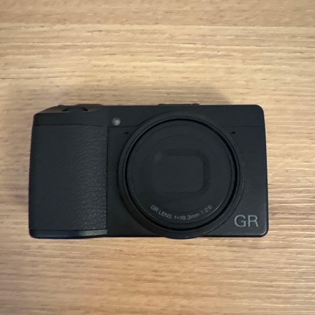 RICOH GR III デジタルカメラ