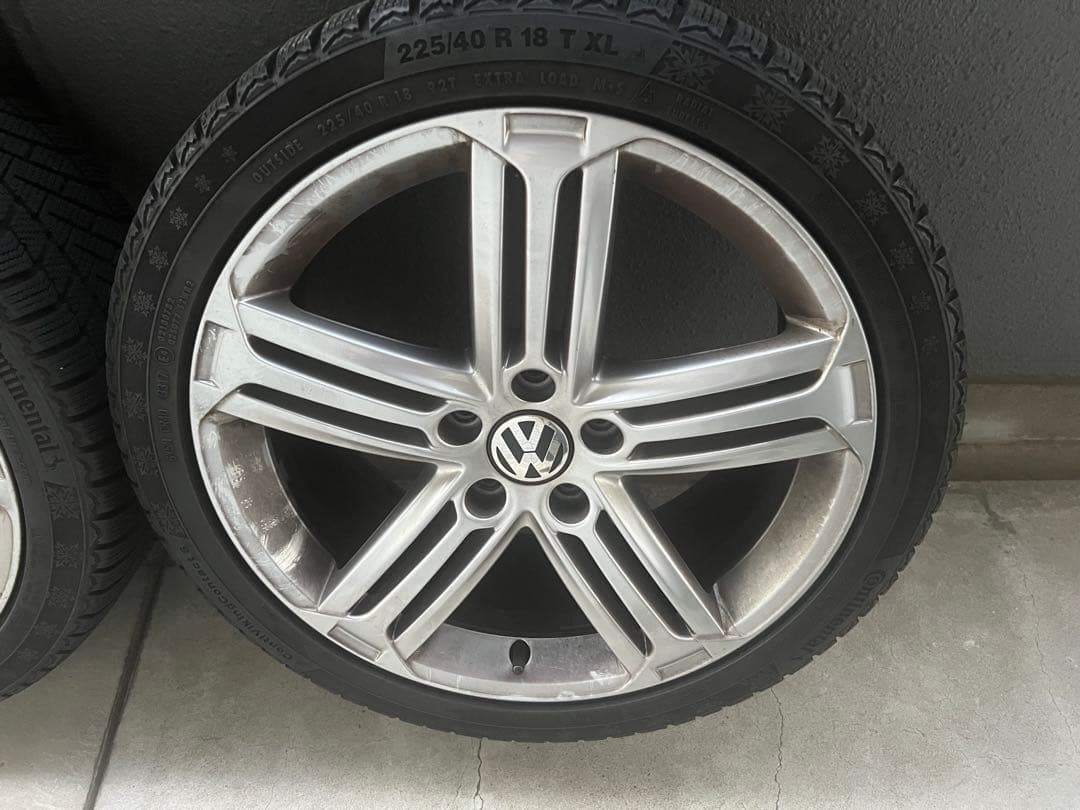 Volkswagen 225/40 R18 ホイールスタッドレスセット(2/4)