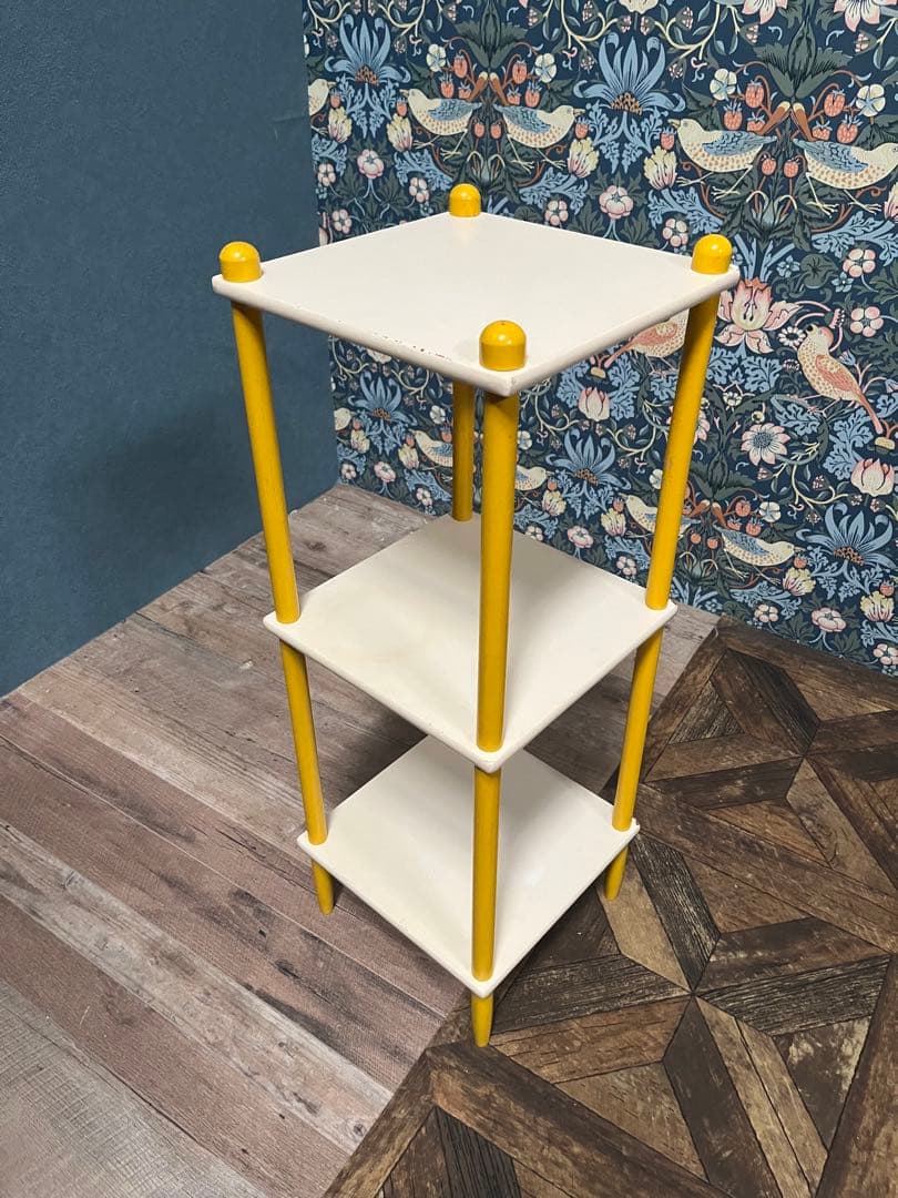 3段 棚 昭和レトロ レトロポップ 当時物 インテリア 黄色 白 ラック