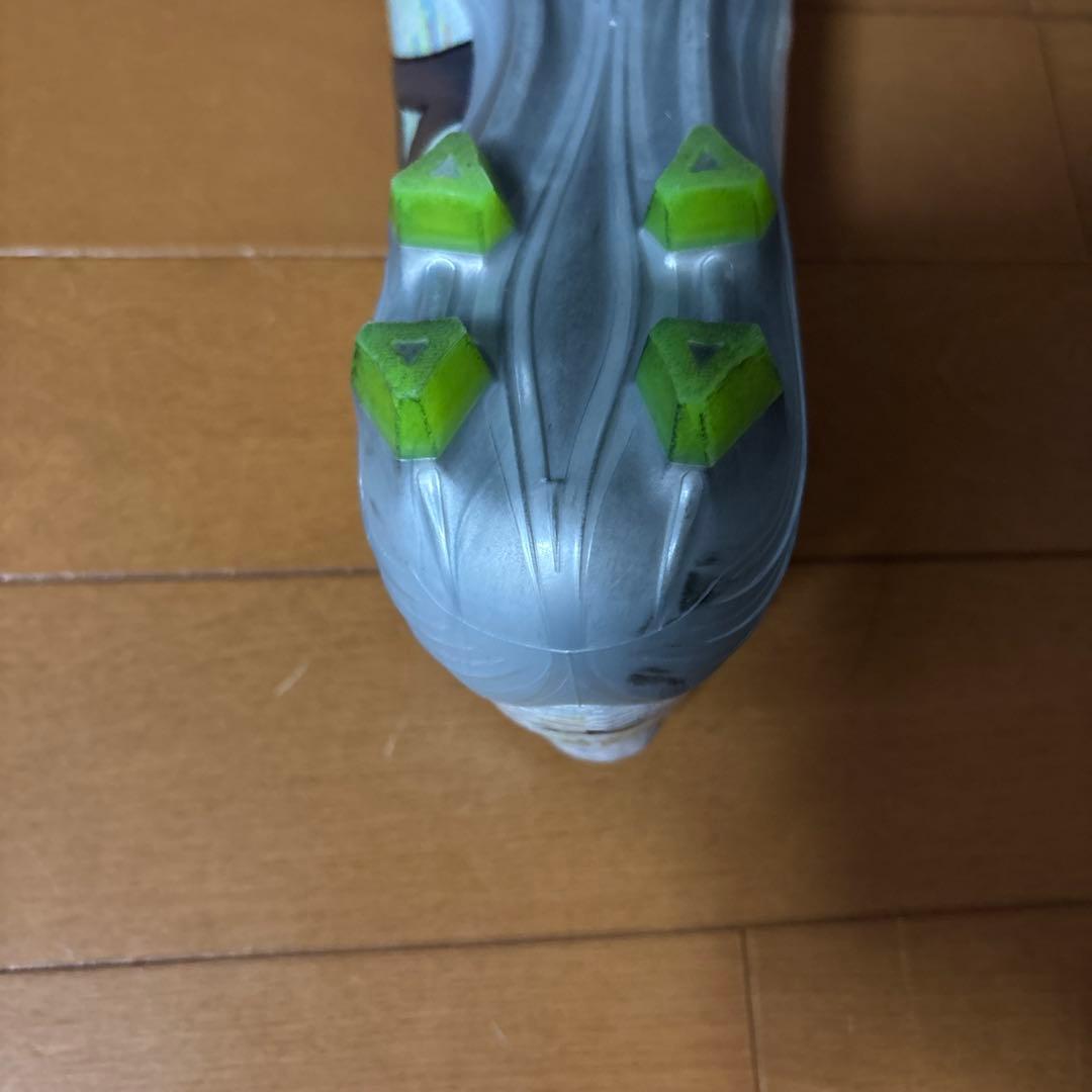 MIZUNOアルファ2PRO ホワイト×シルバーイリディセント 26.5センチ