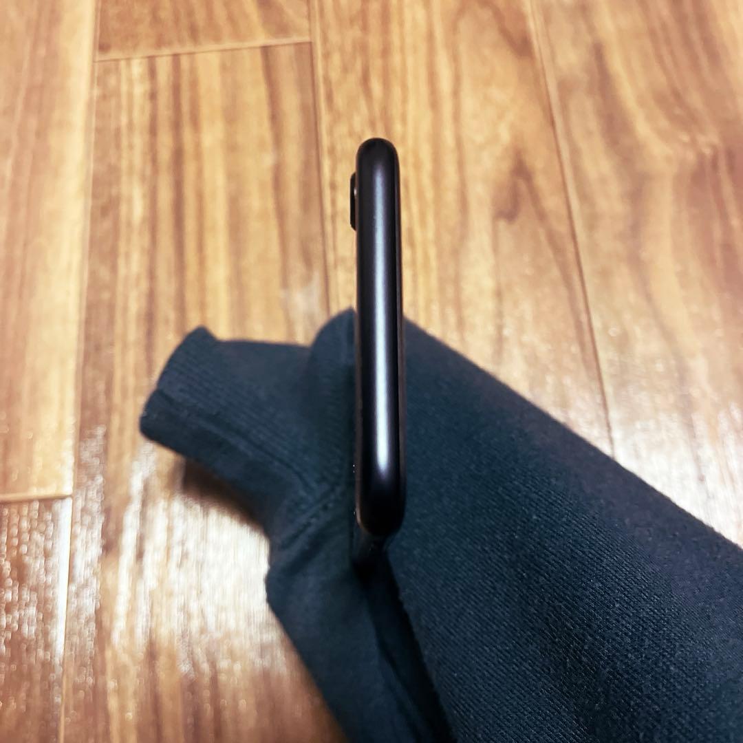 【美品】iPhoneSE 第2世代 128GB ブラック simフリー