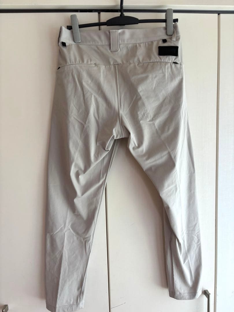 美品✨TFW49✨ストレッチスリムフィットパンツ✨