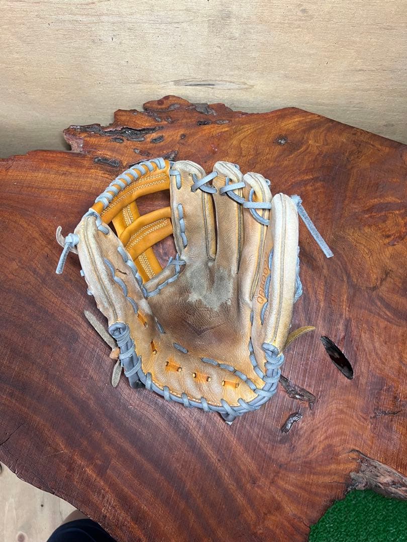 アンダーアーマー　 硬式グローブ　松田宣浩モデル QBB0020