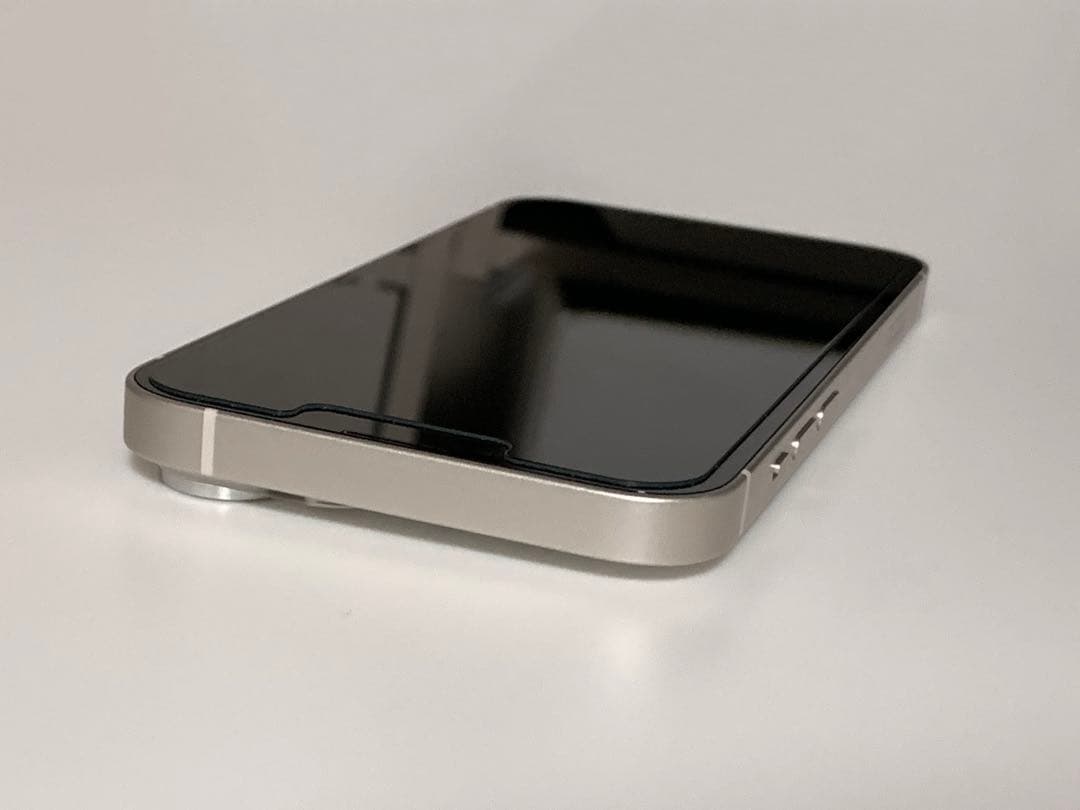 【極美品】Apple iPhone14 256GB スターライト SIMフリー