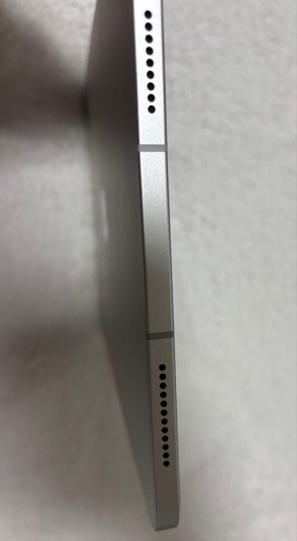 iPad 第10世代 64GB セルラー シルバー＋ケース＆キーボード＆ペン