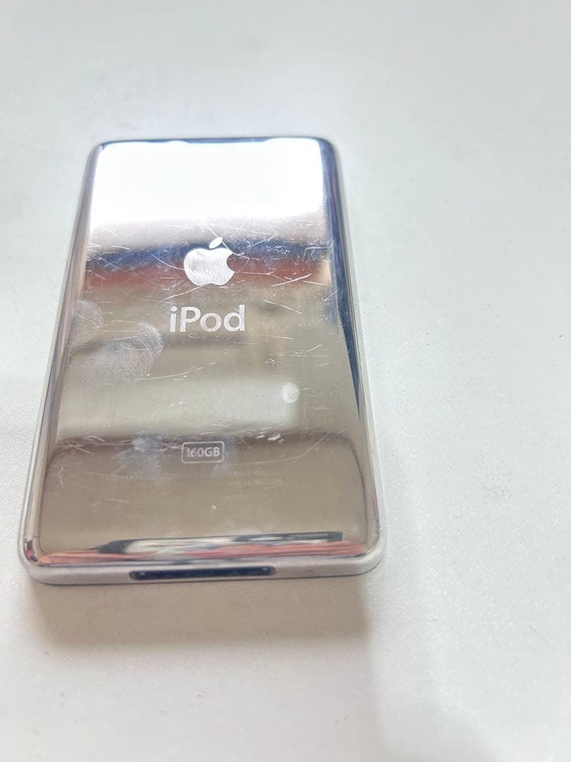 Apple iPod classic 16GB USBケーブル付属