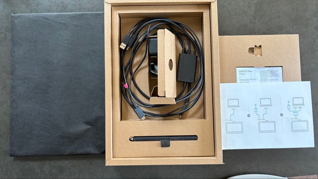 WacomOne13 touch 3 in 1ケーブル