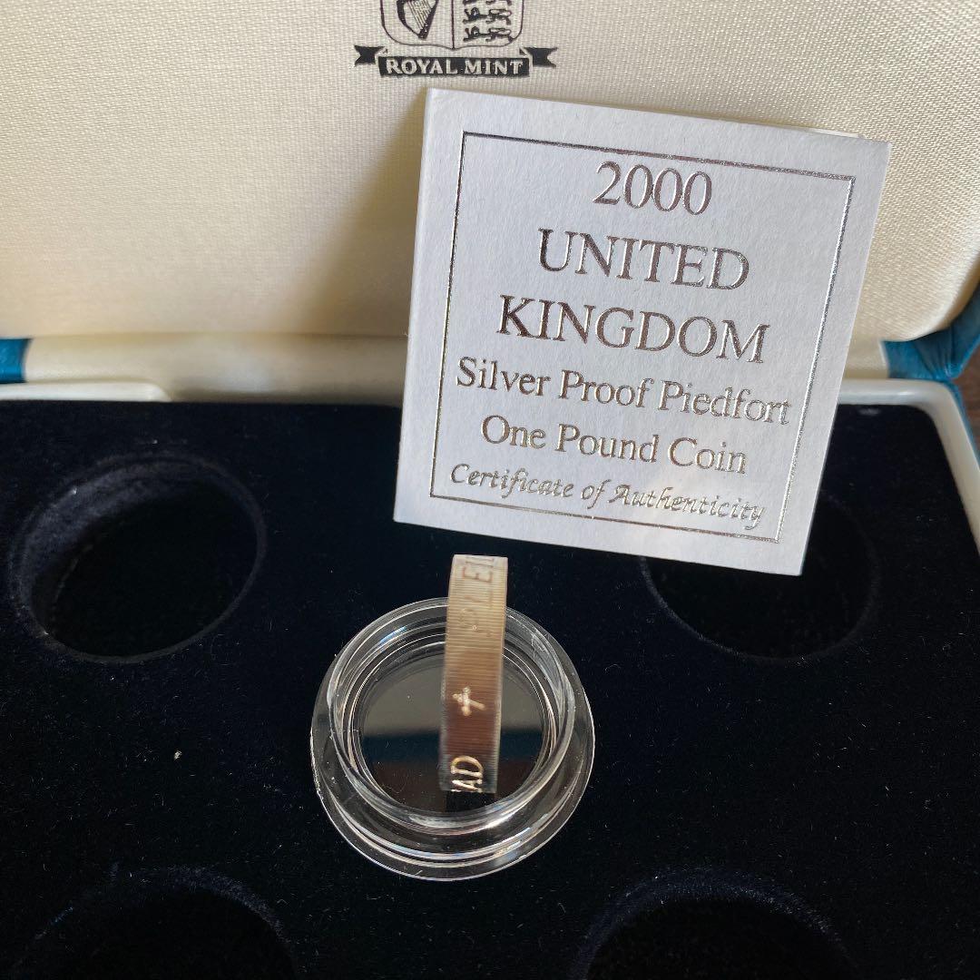 イギリス　1ポンド ピエフォー　2000年　ドラゴン