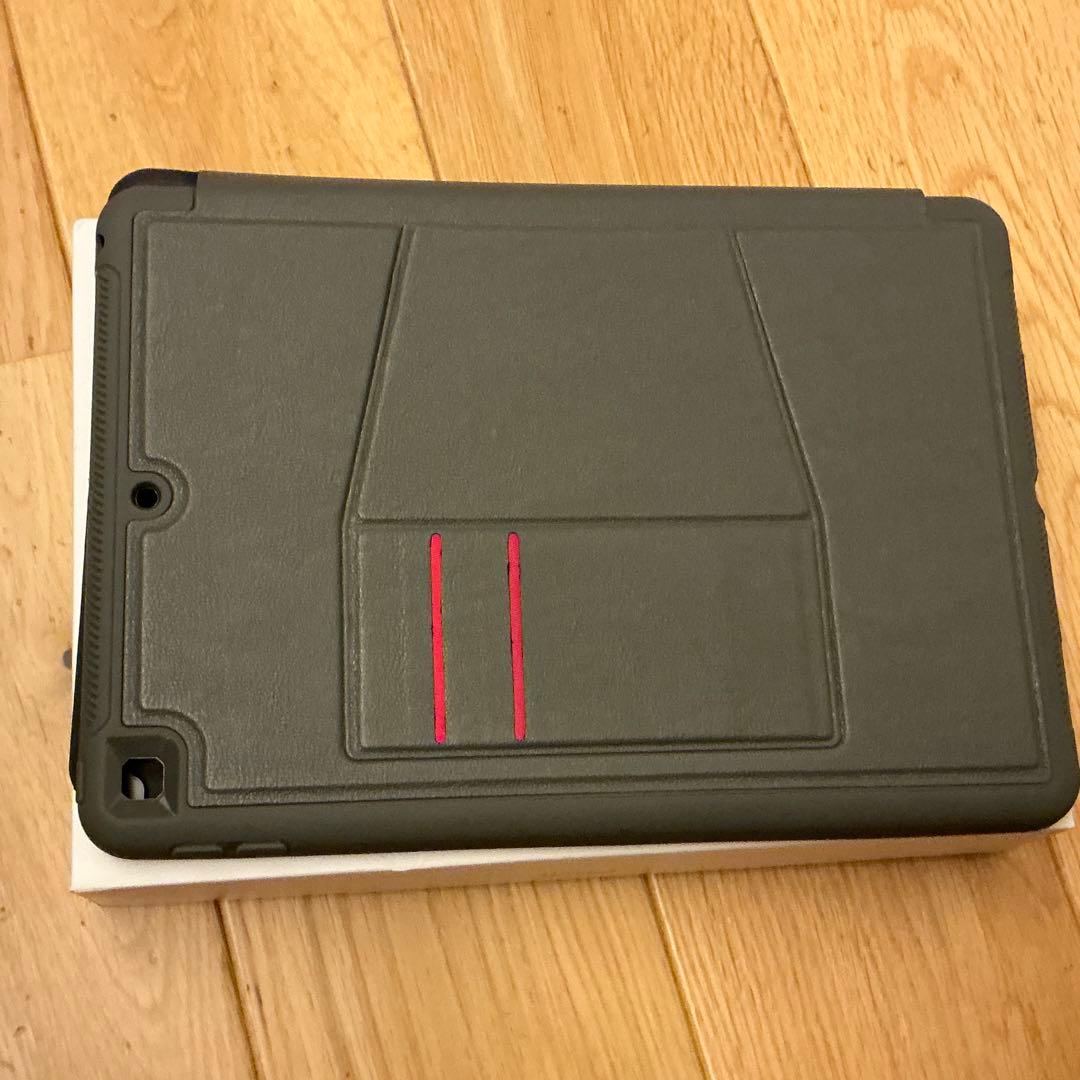 iPad 第8世代 シルバー 本体 セルラーモデル 32gb (ケース付き)